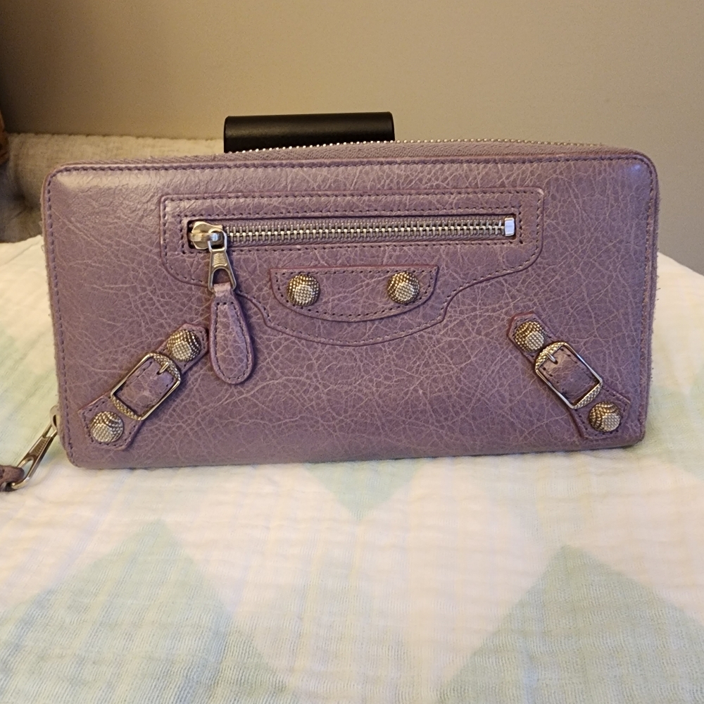Balenciaga Zippy Wallet